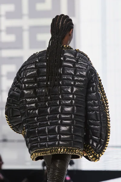 Look 83